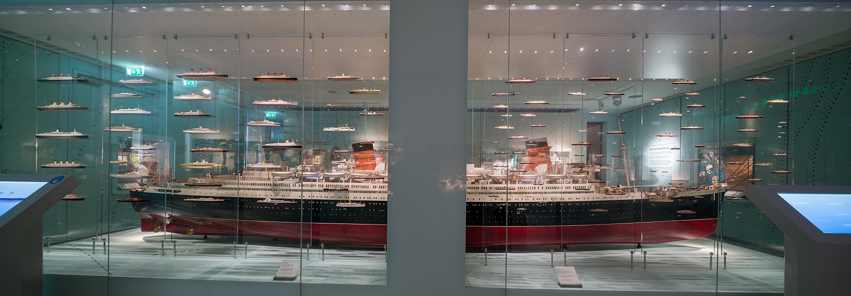 Queen Mary Liner model at Sea City